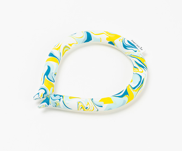 항균효과와 다양한 디자인의 쿨링 넥밴드