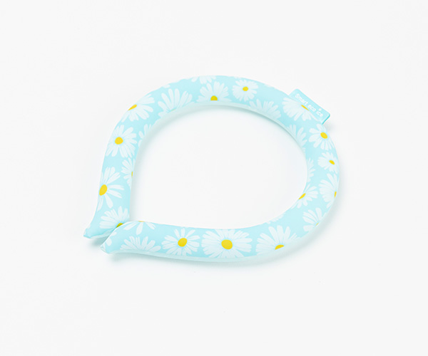 항균효과와 다양한 디자인의 쿨링 넥밴드