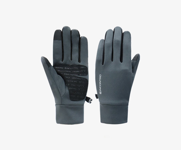 따뜻한 기모 안감과 신축성 좋은 스판 소재로 편안함까지 갖춘 올겨울 필수템!